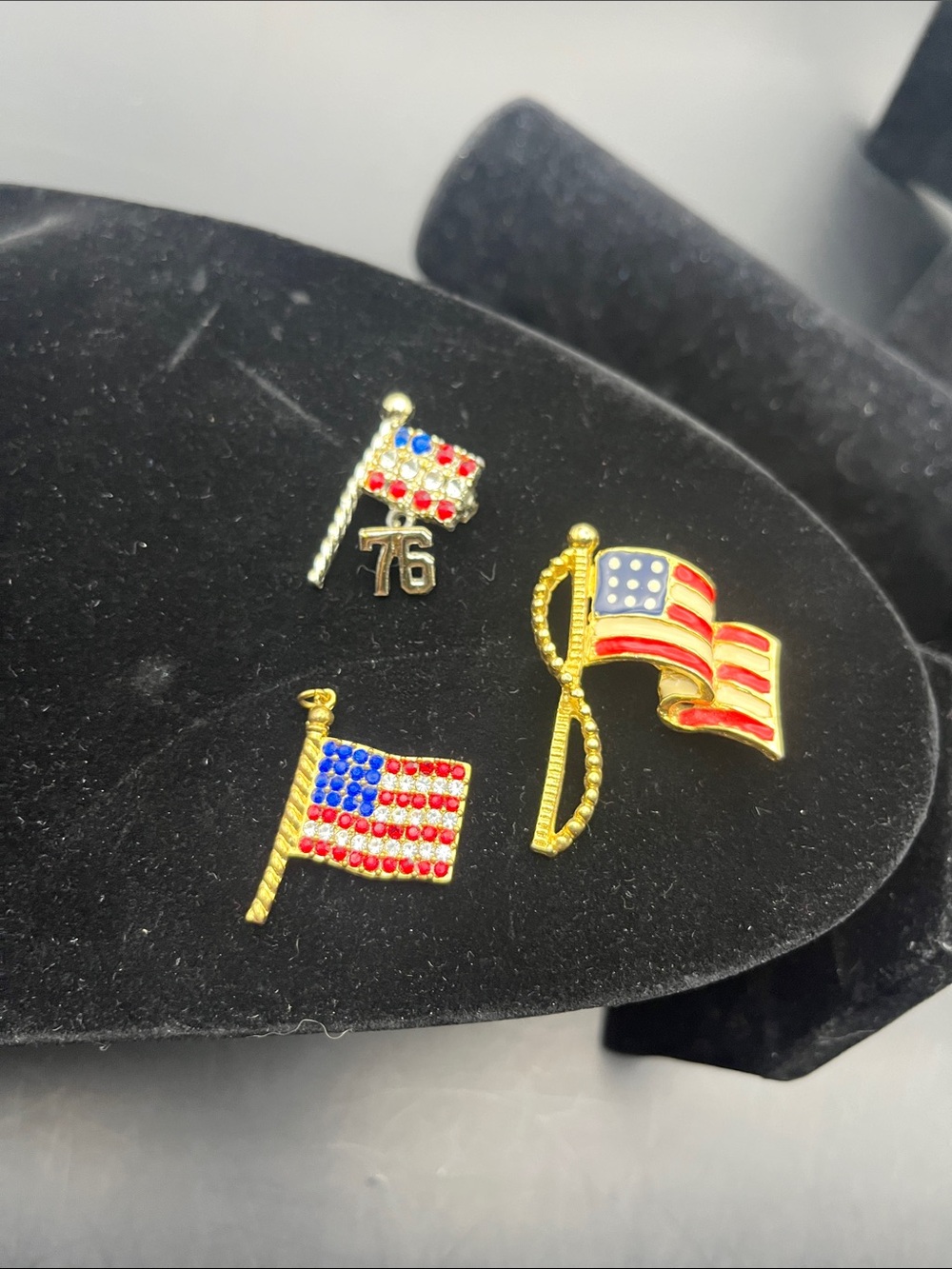 3 PC LOT Patriotic American Flag Pin and necklace Gold Tone Red, White & Blue
